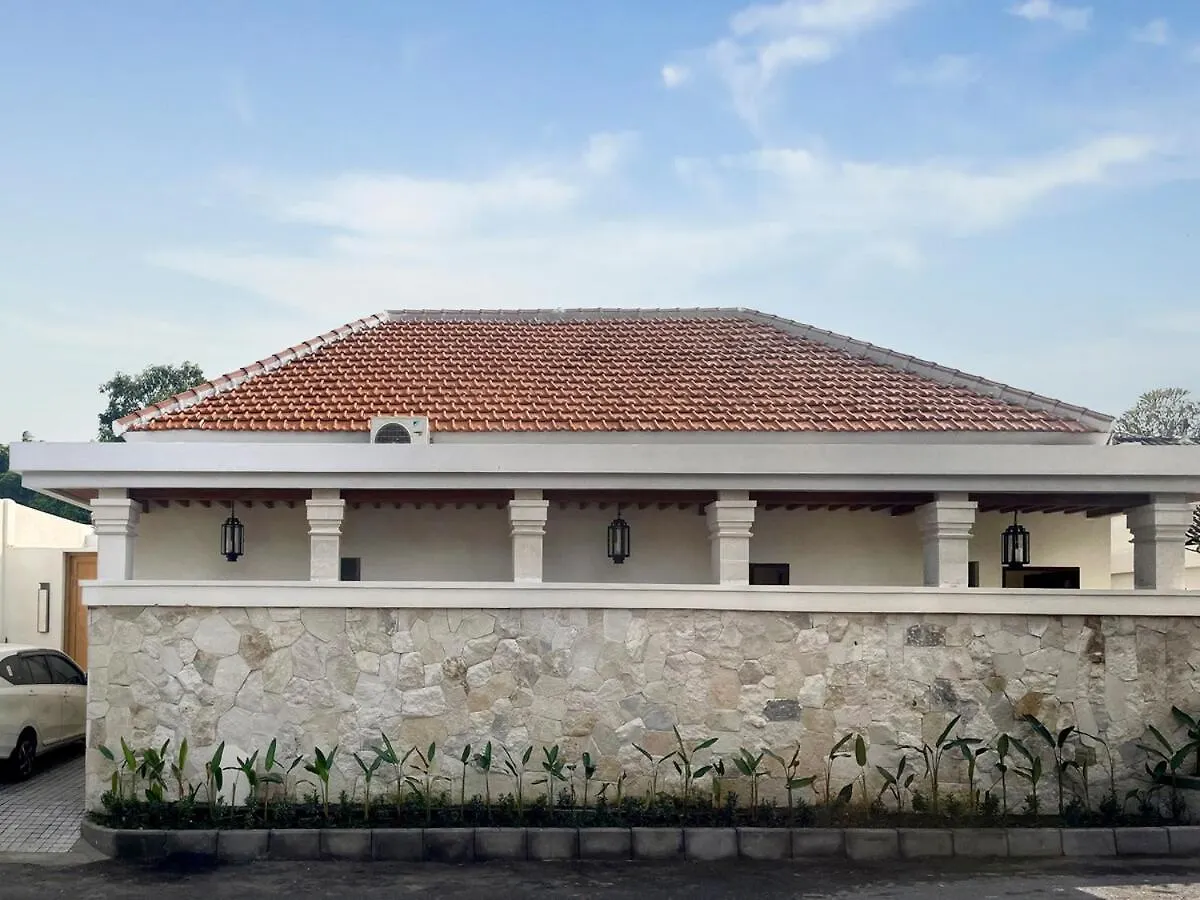 Villa Advaya By Maheswara Seminyak  Indonesia